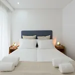 Bruno's Downtown Апартаменты *