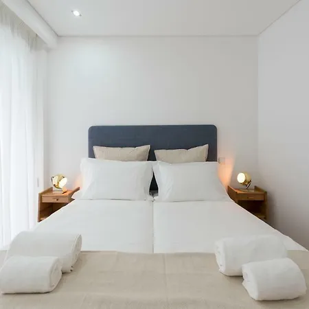 Bruno's Downtown Apartman *